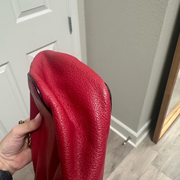 Chloe Red Leather Shoulder Bag - Picture 8 of 11